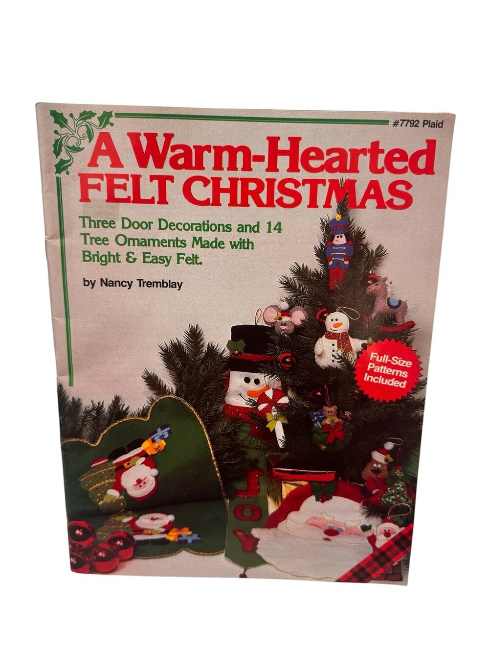 Vintage A Warm-Hearted Felt Christmas Design Booklet 1984 Uncut 17 Patterns 7792
